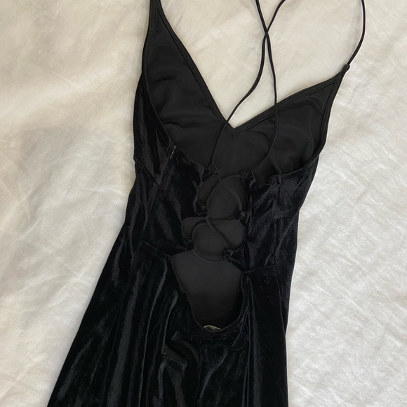 Morning Mist stretch velvet, black, mini dress with criss-cross, low back - Picture 11 of 11